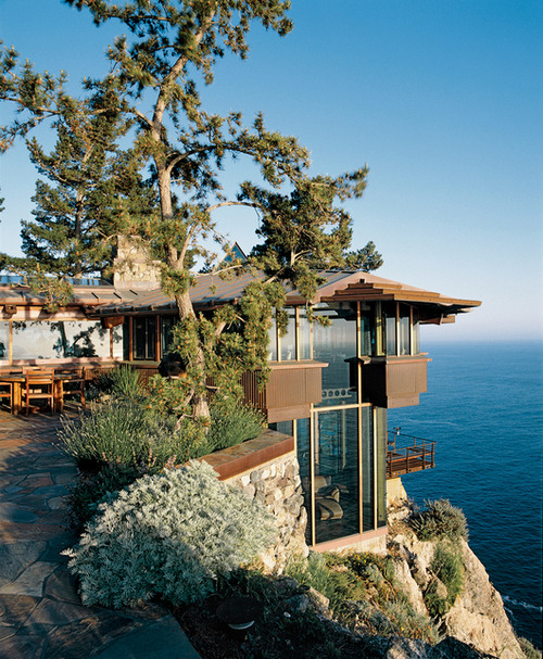 Cliff House on Big Sur Coast, California, USA