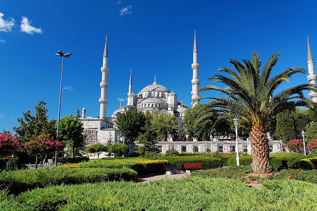 by Mabsuuta on Flickr.The Blue mosque in Istanbul, Turkey.