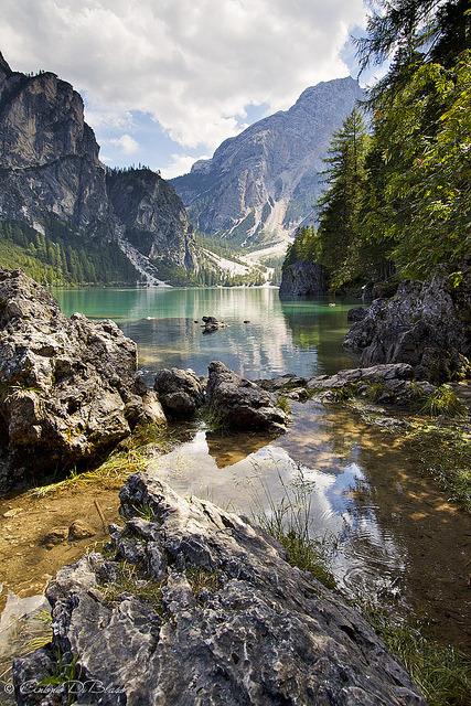 Lago di Braies in Val Pusteria, Dolomites, Italy