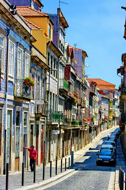 Rua de Sol in Porto, Portugal